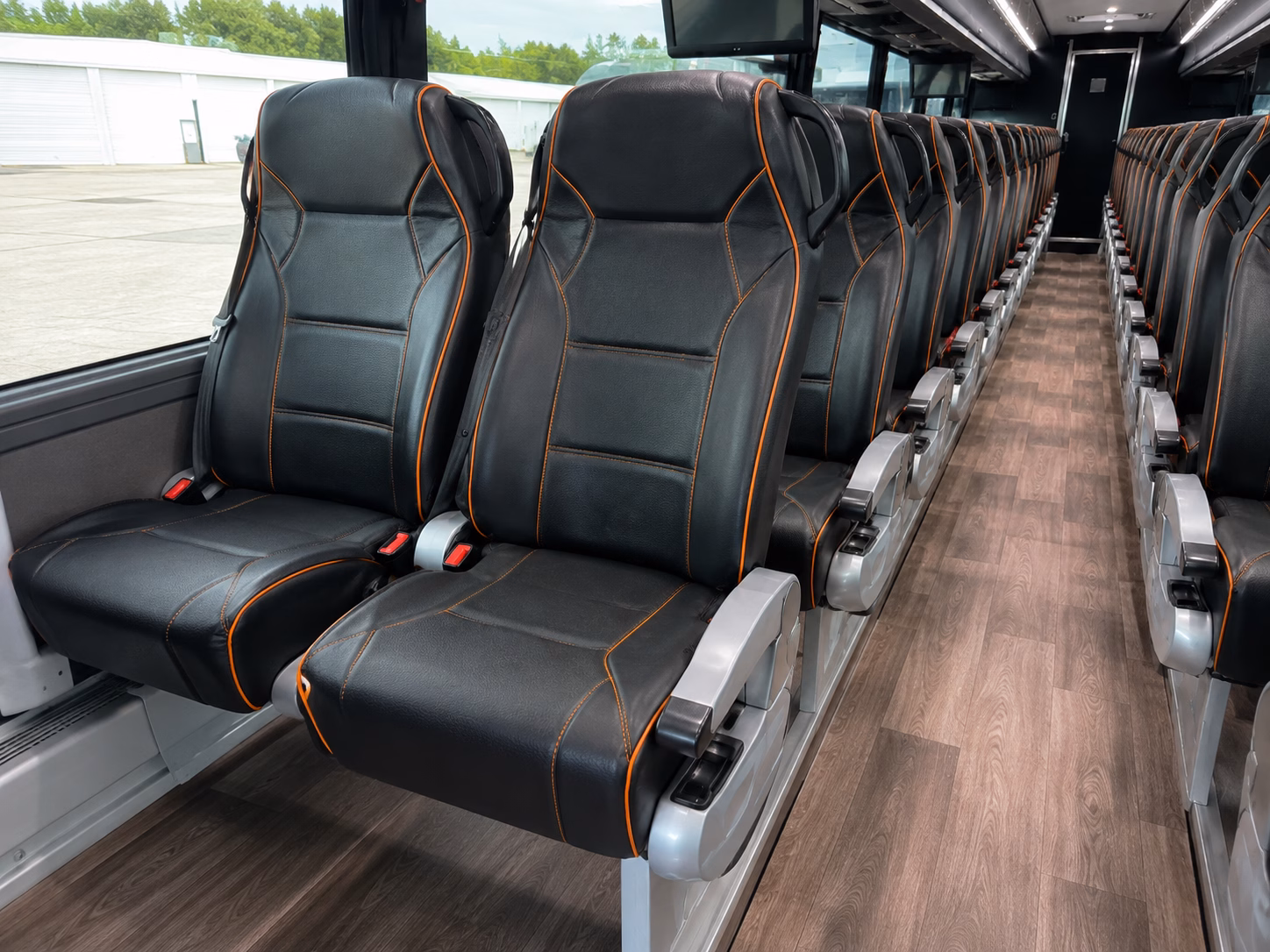 buses for el paso airport arrivals and your las cruces wedding weekend