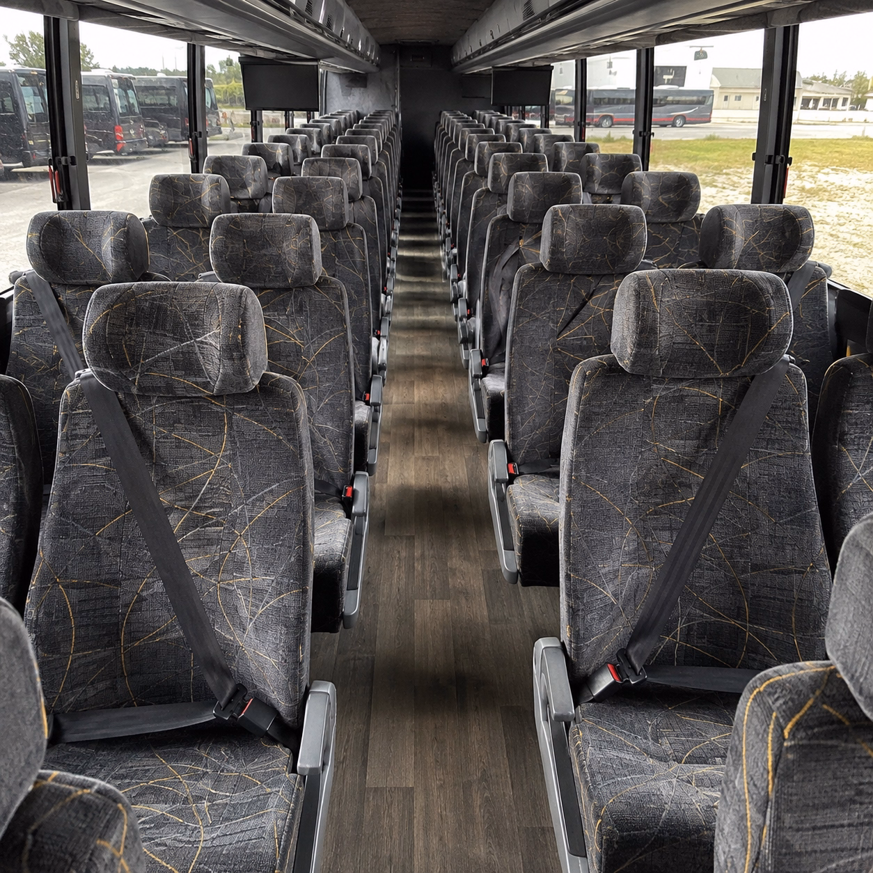 charter buses for white sands and government contractor groups
