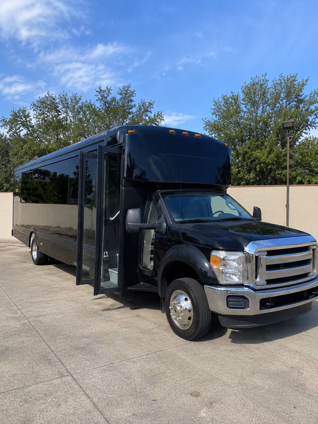 las cruces 20 passenger party bus