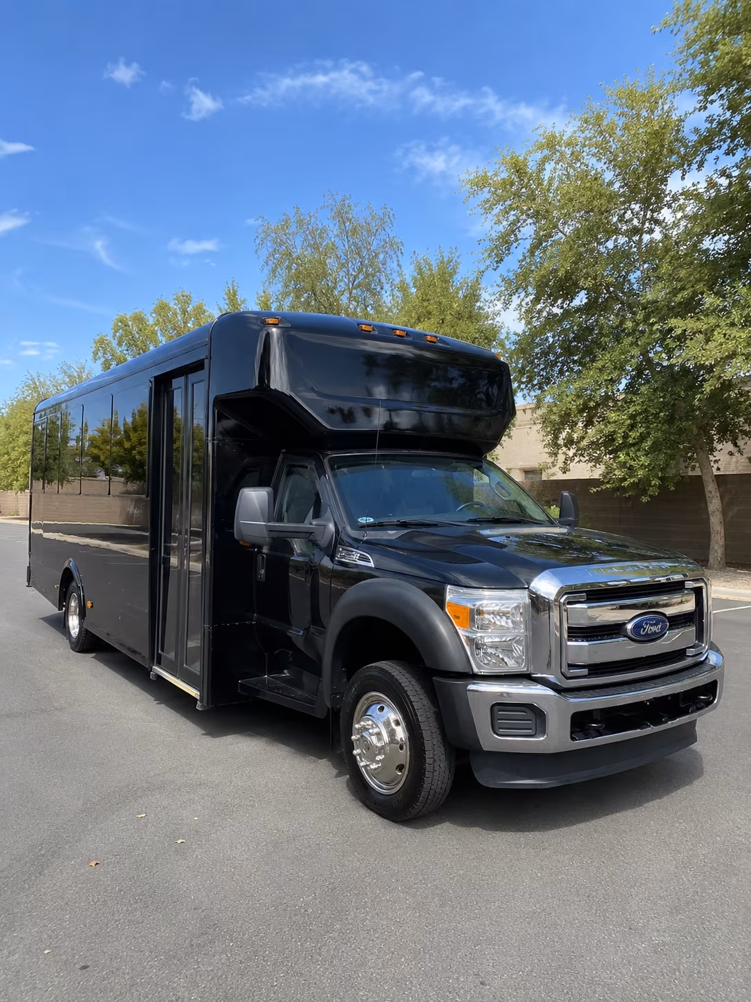 las cruces holiday party bus rental